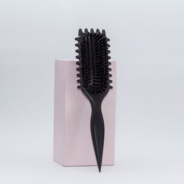 Curly Styling Hair Brush – Define, Detangle & Elevate Your Curls - Plumpy